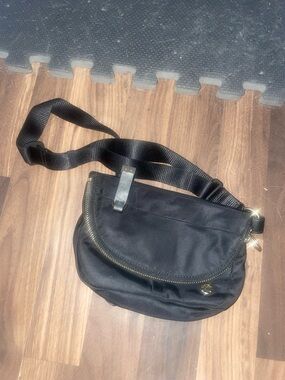 Lululemon belt bag